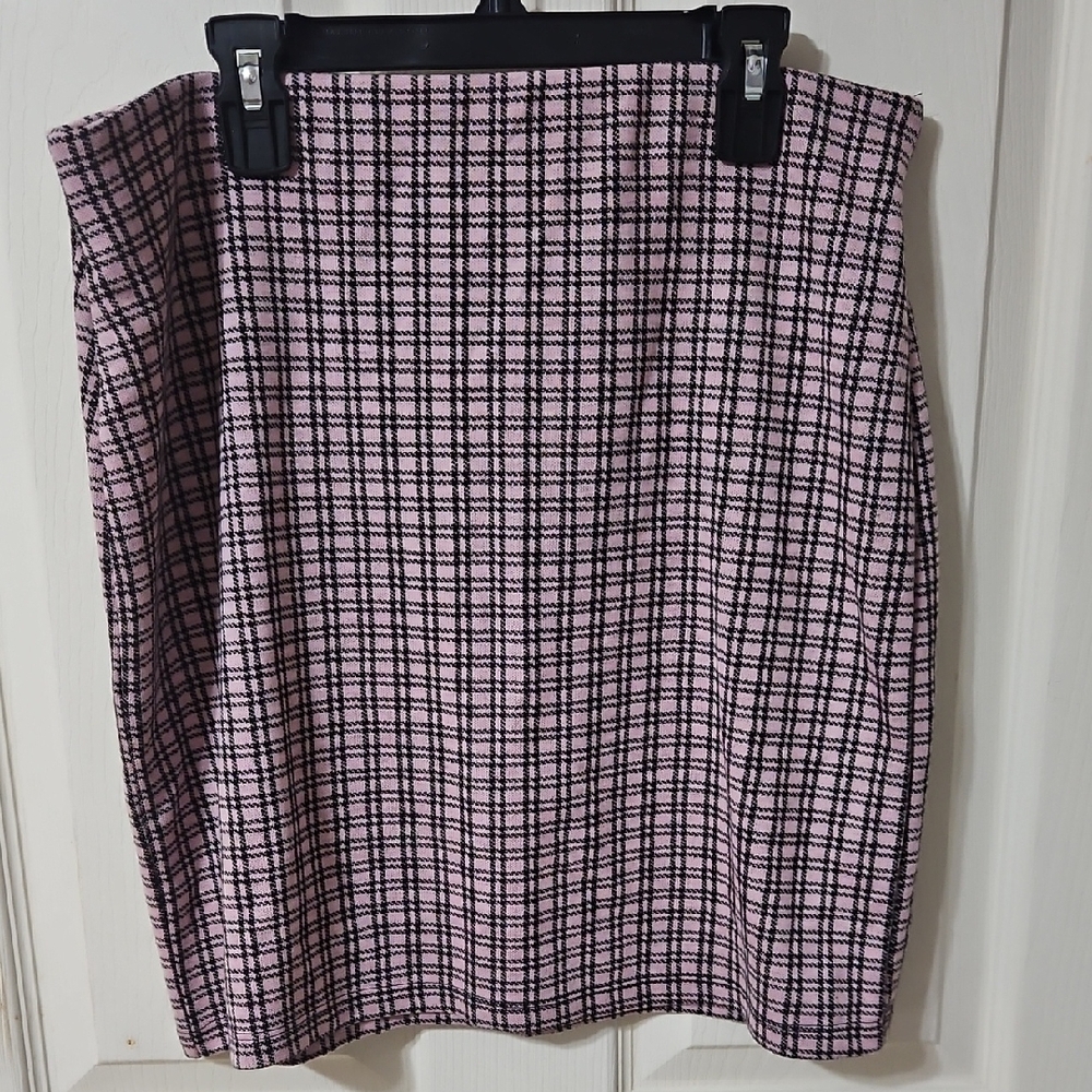 New Look Pink and Black Checkered Tube Skirt